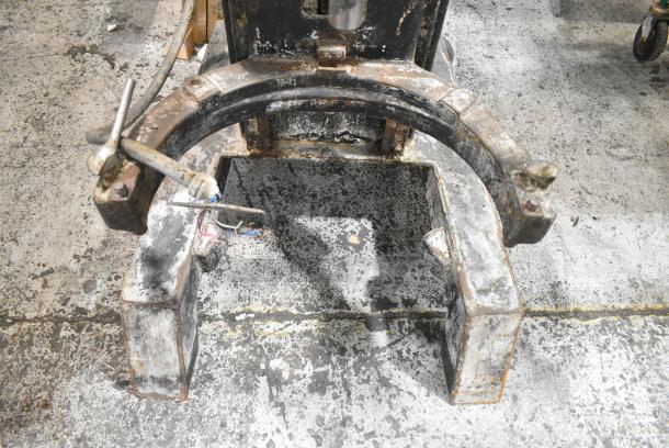 Hobart H600 Metal Commercial Floor Style 60 Quart Planetary Dough Mixer. 220 Volts, 3 Phase. - Image 6 of 8