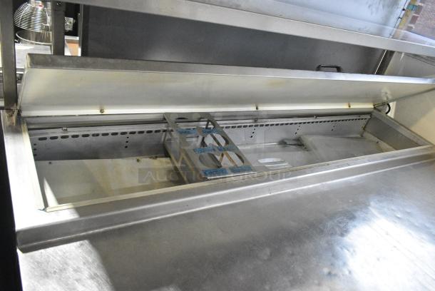 Continental Stainless Steel Commercial Pizza Prep Table w/ 2 Drawers and 2 Doors. 115 Volts, 1 Phase. Tested and Working! - Image 2 of 7