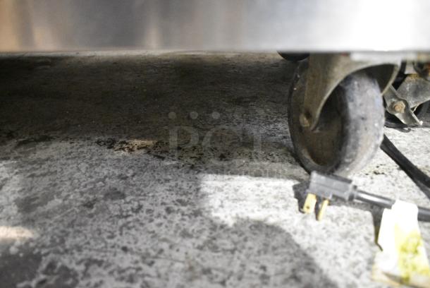 Standex UF48-NDG Stainless Steel Commercial 2 Door Undercounter Freezer on Commercial Casters. 208-230 Volts, 1 Phase. Tested and Working! - Image 4 of 5