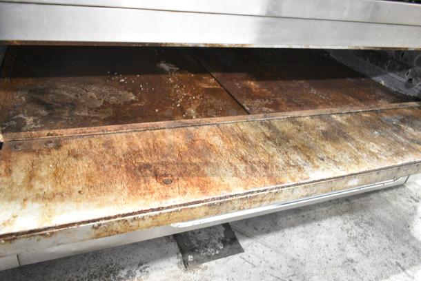 2 Bakers Pride Stainless Steel Commercial Natural Gas Powered Single Deck Pizza Oven. Appears to be Model Y600. 2 Times Your Bid! - Image 5 of 10