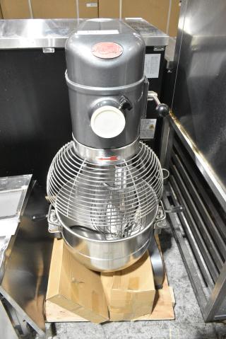 BRAND NEW SCRATCH AND DENT! Avantco MX30H Metal Commercial Floor Style 30 Quart Planetary Dough Mixer w/ Stainless Steel Bowl, Bowl Guard, Whisk, Paddle Attachments. 120 Volts, 1 Phase. Tested and Power On But Parts Do Not Move. Upper Drive Pully Is Broken, Will Work If Replaced