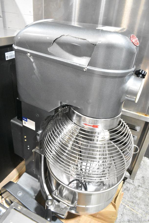 BRAND NEW SCRATCH AND DENT! Avantco MX30H Metal Commercial Floor Style 30 Quart Planetary Dough Mixer w/ Stainless Steel Bowl, Bowl Guard, Whisk, Paddle Attachments. 120 Volts, 1 Phase. Tested and Power On But Parts Do Not Move. Upper Drive Pully Is Broken, Will Work If Replaced - Image 6 of 7