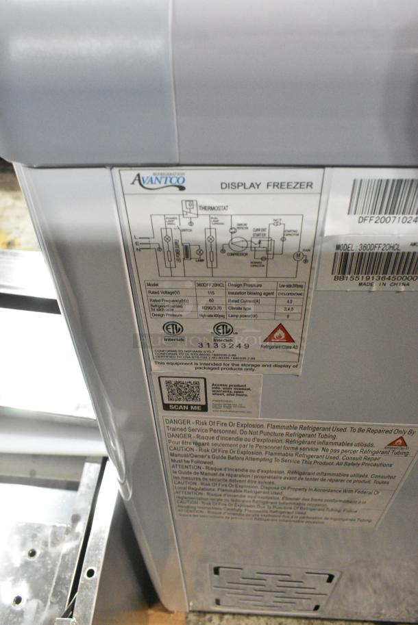 BRAND NEW SCRATCH AND DENT! Avantco 360DFF20HCL 70 7/8" Customizable Flat Top Display Ice Cream Freezer on Commercial Casters. 115 Volts, 1 Phase. Tested and Working! - Image 6 of 7