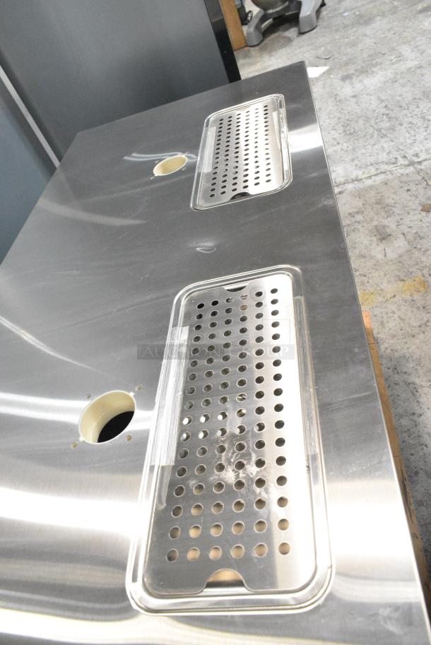 BRAND NEW SCRATCH AND DENT! 2022 Migali C-DD60-2-HC Stainless Steel Commercial 60 4/5" Kegerator Beer Dispenser w/ (2) Keg Capacity. Serial 545335136. 115 Volts, 1 Phase. Tested and Working! - Image 4 of 7