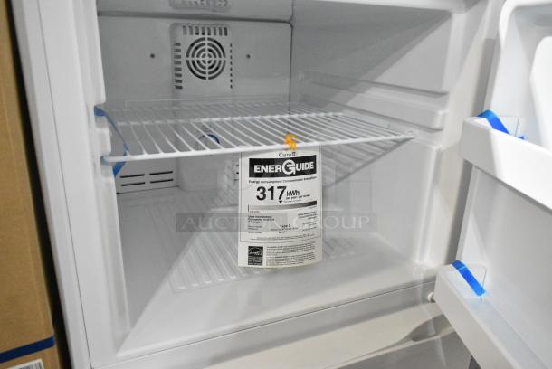 BRAND NEW SCRATCH AND DENT! 2017 Migali MH-12 Cooler w/ Freezer. Serial MH-A171200072. 115 Volts, 1 Phase. Tested and Working! - Image 3 of 7