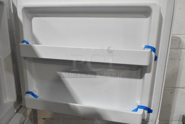 BRAND NEW SCRATCH AND DENT! 2017 Migali MH-12 Cooler w/ Freezer. Serial MH-A171200072. 115 Volts, 1 Phase. Tested and Working! - Image 4 of 7