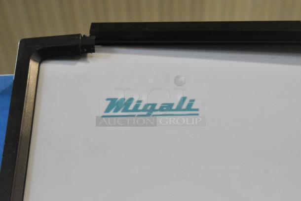 BRAND NEW SCRATCH AND DENT! 2022 Migali C-49RM-HC Metal Commercial 2 Door Reach In Cooler Merchandiser w/ Poly Coated Racks on Commercial Casters. Serial C-49RM-HC003221012092C0001. 115 Volts, 1 Phase. Tested and Working! - Image 3 of 7