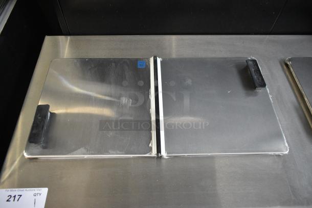 BRAND NEW SCRATCH AND DENT! Master-Bilt DC-4S Stainless Steel Commercial Chest Freezer w/ 2 Center Hinge Lids on Commercial Casters.  115 Volts, 1 Phase. Tested and Working! - Image 4 of 12