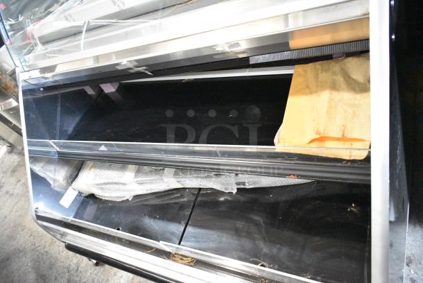 BRAND NEW SCRATCH AND DENT! Hussmann CR3-P-4-SH-RSS-R Metal Commercial Floor Style Grab N Go Cooler w/ Top Display Case Merchandiser. 120/208-240 Volts, 1 Phase. - Image 4 of 12