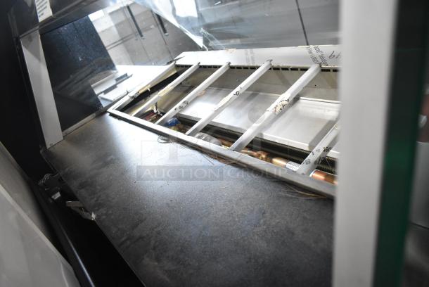 BRAND NEW SCRATCH AND DENT! Hussmann CR3-P-4-SH-RSS-R Metal Commercial Floor Style Grab N Go Cooler w/ Top Display Case Merchandiser. 120/208-240 Volts, 1 Phase. - Image 7 of 12