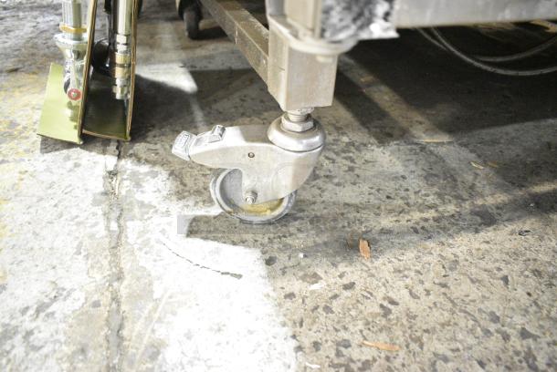 2 2019 Blodgett BLCT-62/CPE2.06 Stainless Steel Commercial Electric Powered Combi Convection Oven on Commercial Casters. See Pictures for Broken Glass on Bottom Door. 208 Volts, 3 Phase. 2 Times Your Bid! - Image 4 of 9