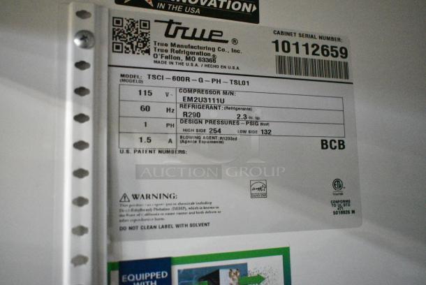 BRAND NEW SCRATCH AND DENT! 2021 True TSCI-600R-G-PH Metal Commercial Single Door Reach In Cooler Merchandiser w/ Poly Coated Racks. 115 Volts, 1 Phase. Tested and Working! - Image 5 of 5