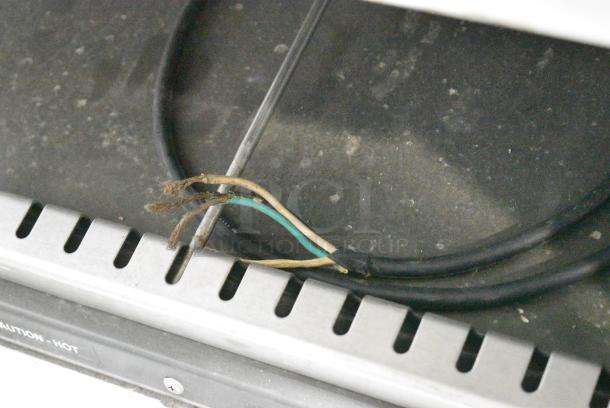 Hatco GRSDS-24D Stainless Steel Commercial Countertop 2 Tier Warming Display Case Merchandiser. 120 Volts, 1 Phase. Cannot Test - Image 4 of 8