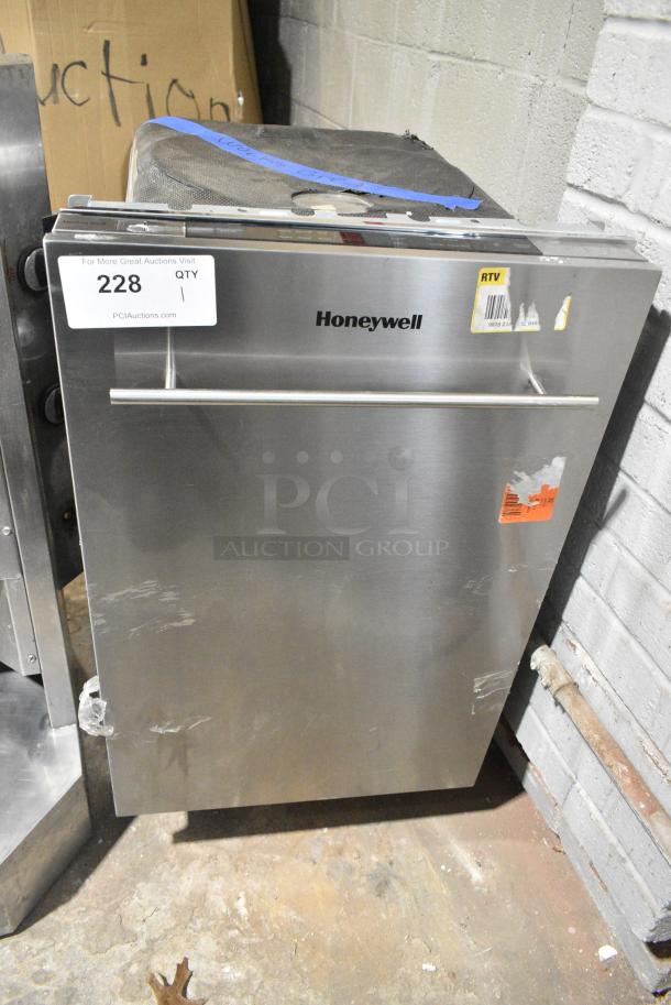 BRAND NEW SCRATCH AND DENT!  Honeywell HDS18SS Stainless Steel Undercounter Dishwasher. 115 Volts, 1 Phase. - Image 1 of 6