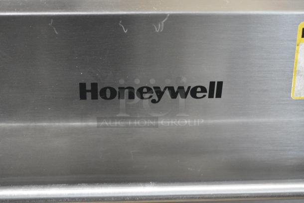BRAND NEW SCRATCH AND DENT!  Honeywell HDS18SS Stainless Steel Undercounter Dishwasher. 115 Volts, 1 Phase. - Image 2 of 6