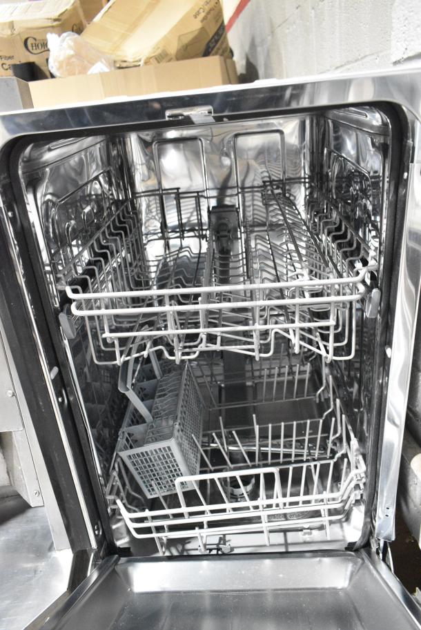 BRAND NEW SCRATCH AND DENT!  Honeywell HDS18SS Stainless Steel Undercounter Dishwasher. 115 Volts, 1 Phase. - Image 4 of 6