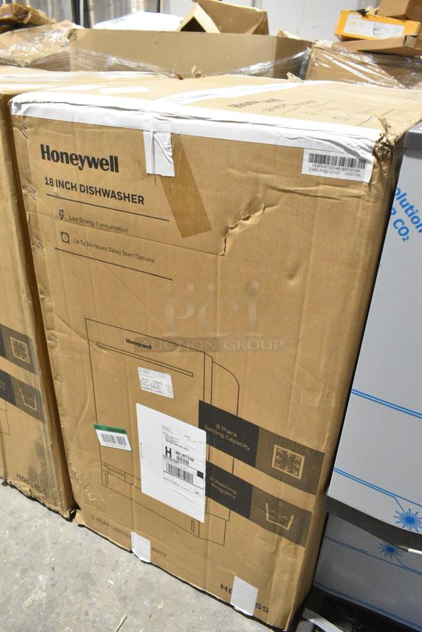 BRAND NEW IN BOX! Honeywell HDS18SS Stainless Steel Undercounter 18" Slimline Dishwasher. 115 Volts, 1 Phase. - Image 2 of 3