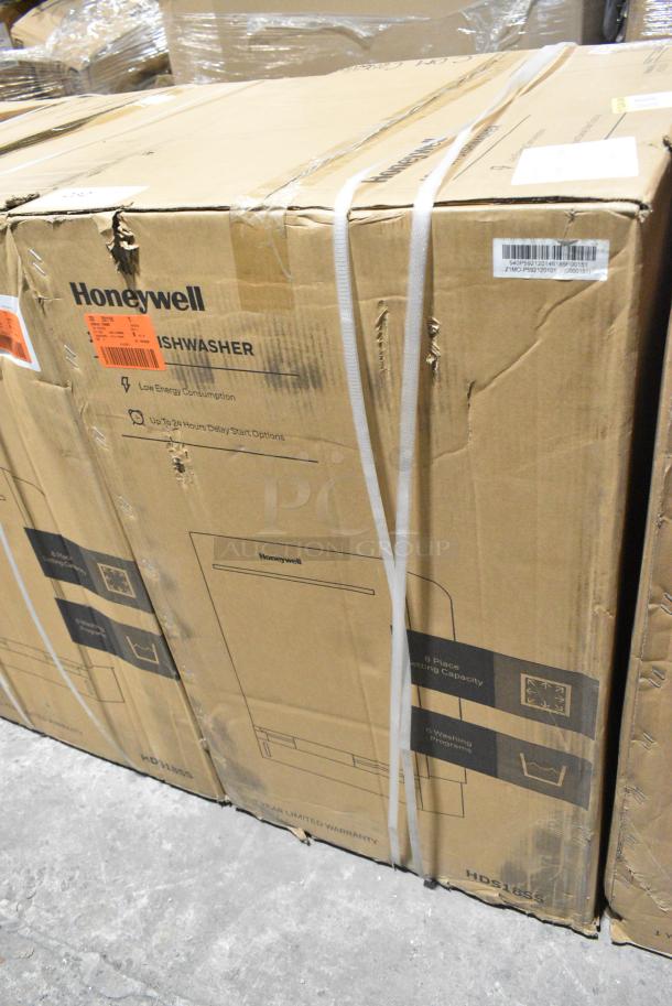 BRAND NEW IN BOX! Honeywell HDS18SS Stainless Steel Undercounter 18" Slimline Dishwasher. 115 Volts, 1 Phase. - Image 2 of 3