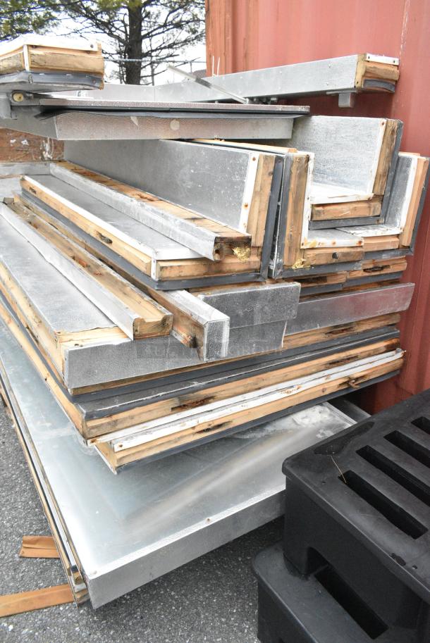 Walk In Box. No Compressor, Condenser or Evaporator Fan. Appears to Be a 6'x11' Box. - Image 3 of 4