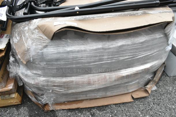 BRAND NEW SCRATCH AND DENT! Lot of Clear Poly Gallon Jugs. - Image 1 of 3