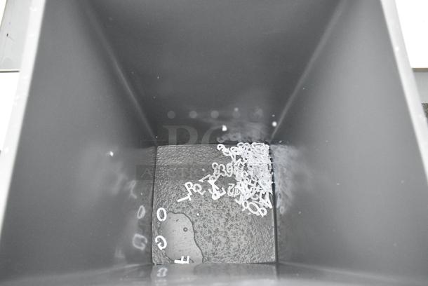 4 BRAND NEW SCRATCH AND DENT! Gray Poly Trash Cans. 4 Times Your Bid! - Image 2 of 3