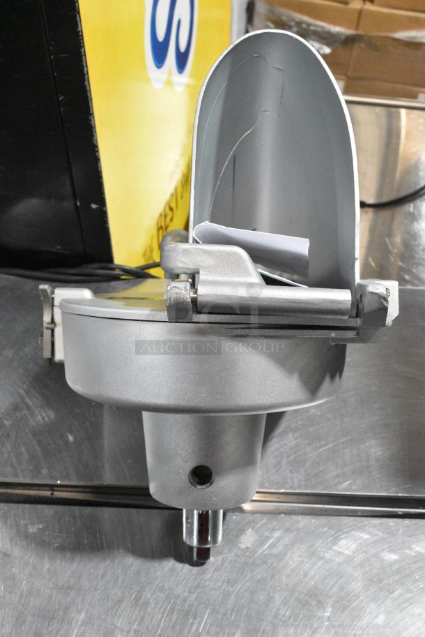 BRAND NEW SCRATCH AND DENT! Avantco Metal Commercial Pelican Head w/ Grating Blade. - Image 7 of 14