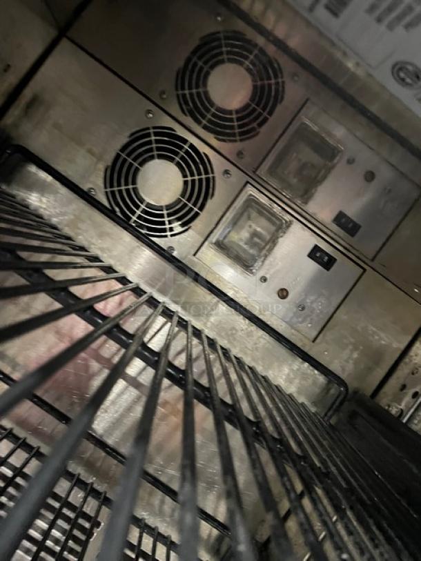 Perlick Commercial Stainless Steel/Black Single Door Undercounter Reach In Freezer! With Wire Racks! Model: HC24FS2BRF-STK SN: 1712279049B! 115V 1 Phase! - Image 6 of 7