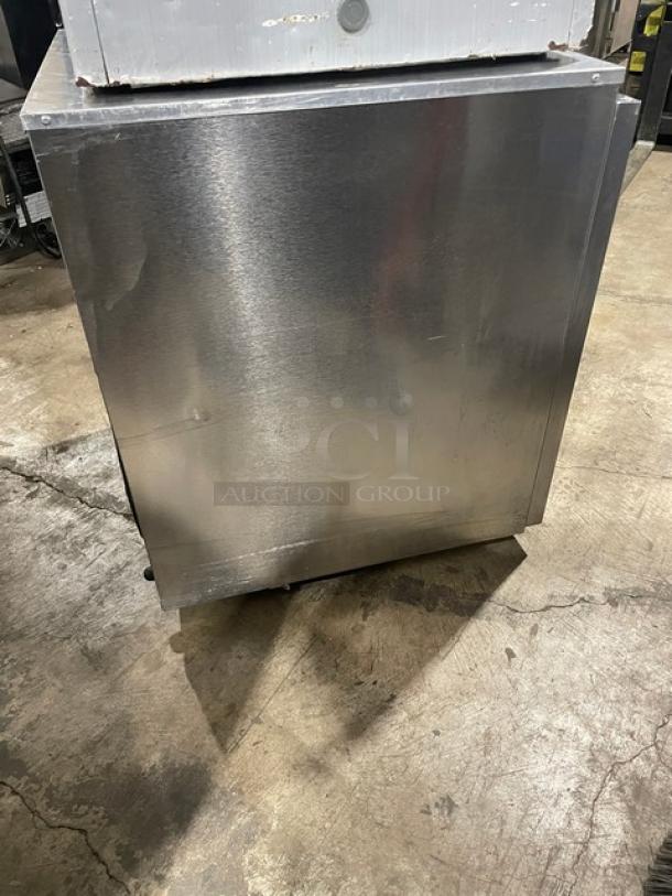 Delfield Commercial Stainless Steel Solid Single Door Undercounter Reach In Refrigerator! With Poly Coated Wire Rack! Model: 406CA-DD1 SN: 0808152000090! 115V 1 Phase! On Casters! - Image 4 of 8