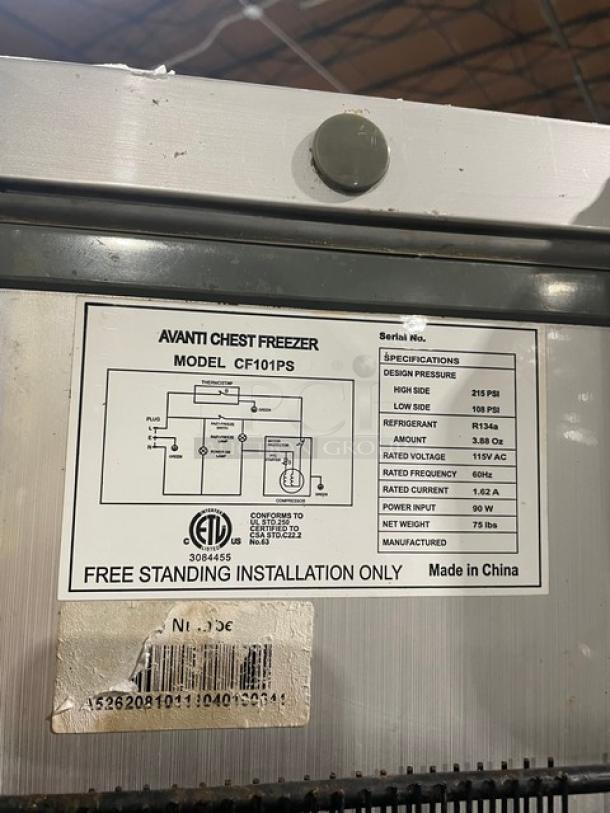 Avanti Commercial Free Standing Chest Freezer! Model: CF101PS SN: A52620810111040180344! 115V! - Image 5 of 7