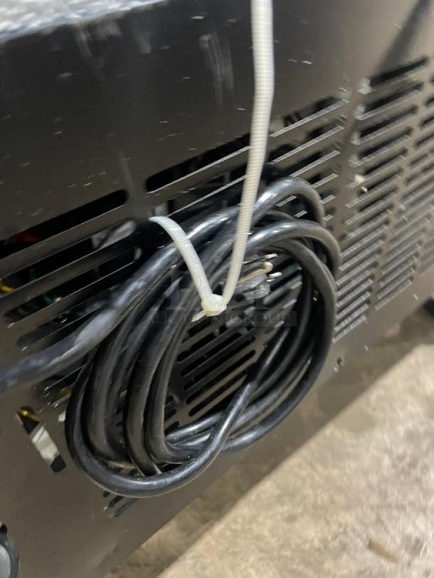 Avantco Commercial Stainless Steel Solid Single Door Reach In Freezer! Model: 178SS1FHC! 115V! On Casters! - Image 9 of 9