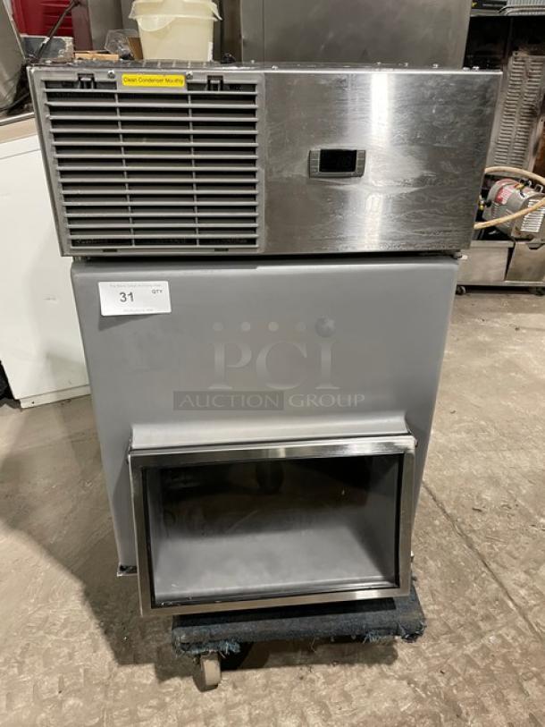 GlasTender Commercial Stainless Steel Refrigerated Lettuce Crisper! Model: LC SN: 134138547X! 115V 1 Phase! - Image 1 of 8