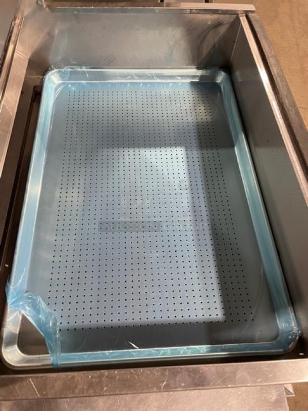 Carter Hoffmann Crisp N' Hold Series Commercial Stainless Steel Electric Powered Countertop Fry Warmer/Dump Station! Model: CNH28 SN: CNH28-1 052019 725859! 208V 1 Phase! On Legs! - Image 6 of 8
