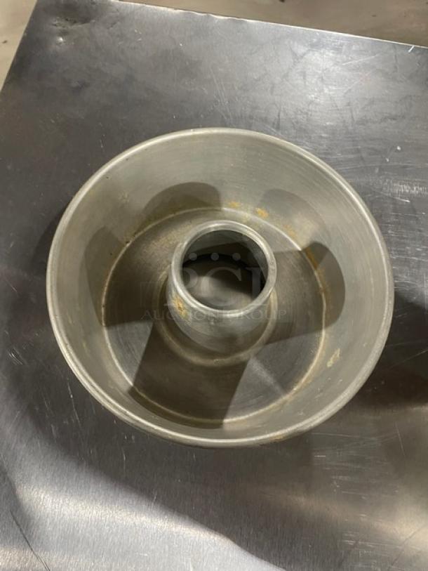 Round Commercial Tube Cake Pans! 19X Your Bid! - Image 3 of 5