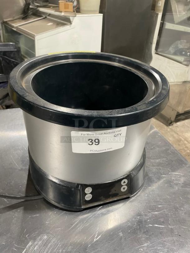 Vollrath Commercial Stainless Steel Electric Powered Countertop 11Qt Mirage Induction Rethermalizer/Soup Warmer! Model: 7411 SN: E209-00247302-237! 120V! - Image 1 of 5