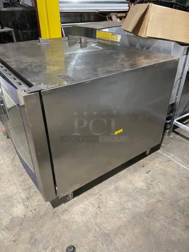 Electrolux Air-O-Convect Series Commercial Stainless Steel Natural Gas Powered Combi Convection Oven! With Wired Oven Racks! Model: AOS062GKP1 SN: 40510001! On Legs! - Image 2 of 7
