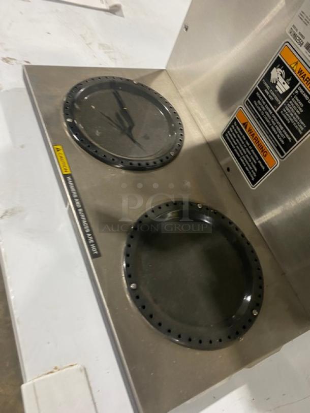 Bunn CW Series Commercial Stainless Steel Countertop 6 Warmer Twin Coffee Brewer! With 4 Upper & 2 Lower Warmers! With Bunn Stainless Steel Coffee Funnel! With Hot Water Dispenser! Model: CWTF 4/2 TWIN, 120/240V SF SN: TWIN062560! 120/240V 1 Phase! - Image 4 of 8