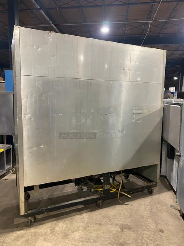 True Commercial Stainless Steel Solid 3 Door Reach In Refrigerator! With Poly Coated Wire Racks! Model: T-72 SN: 1-2432016! 115V 1 Phase! On Casters! Working When Removed! - Image 3 of 8