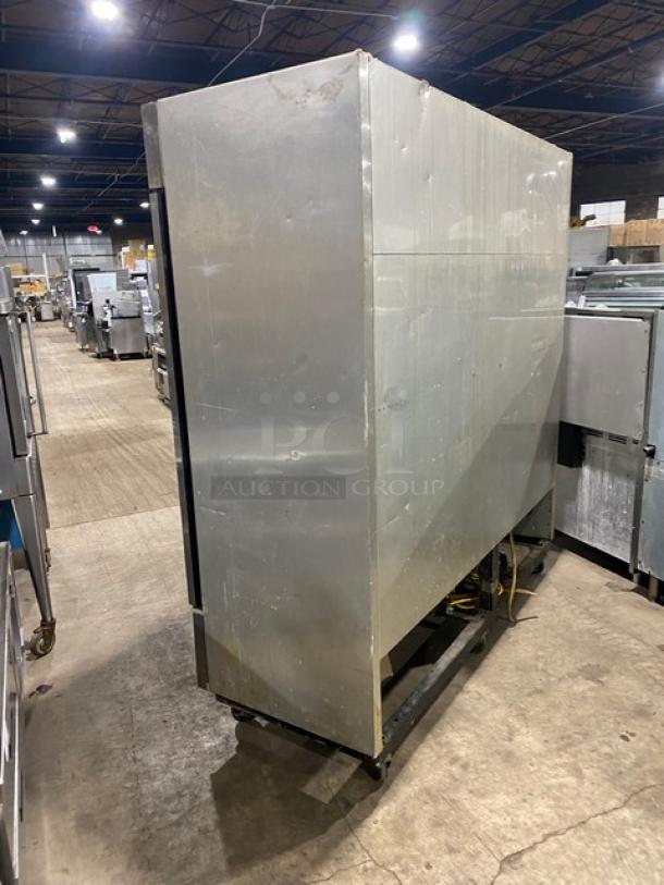 True Commercial Stainless Steel Solid 3 Door Reach In Refrigerator! With Poly Coated Wire Racks! Model: T-72 SN: 1-2432016! 115V 1 Phase! On Casters! Working When Removed! - Image 4 of 8