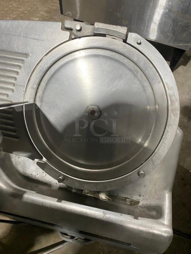 Hobart Commercial Stainless Steel Countertop Meat Slicer! Model: 2712 SN: 56-1207-821! 120V 1 Phase! - Image 5 of 8