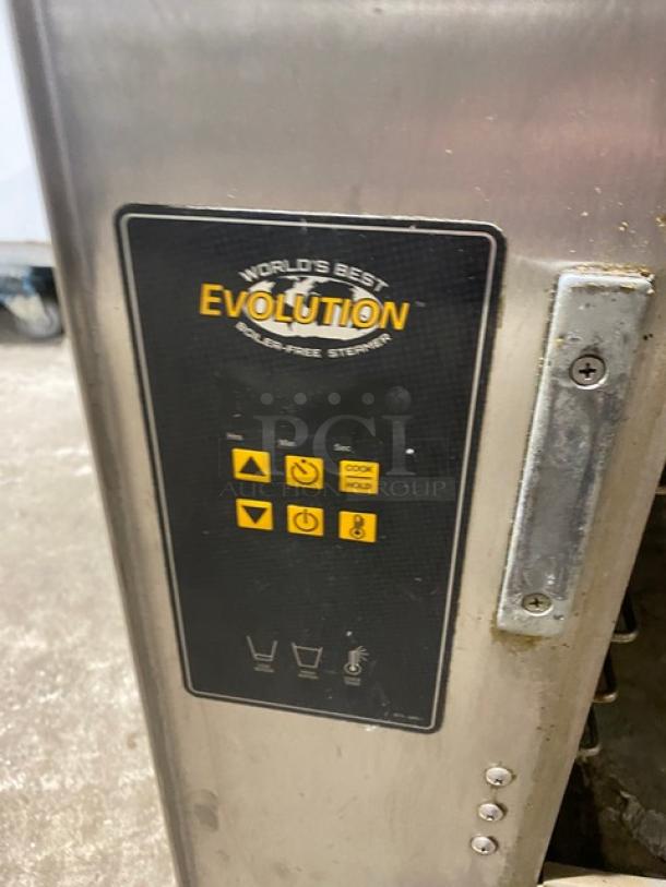 AccuTemp Evolution Series Commercial Stainless Steel Electric Powered Countertop Boilerless 6 Pan Convection Steamer! With Built In Pan Holding Rack! Model: E62083E15000250 SN: 50531! 208V 3 Phase! On Legs! - Image 6 of 8