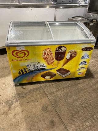 Commercial Curved Top Glass Sliding Door Ice Cream Merchandiser Chest Freezer! On Castors! - Item #1156055