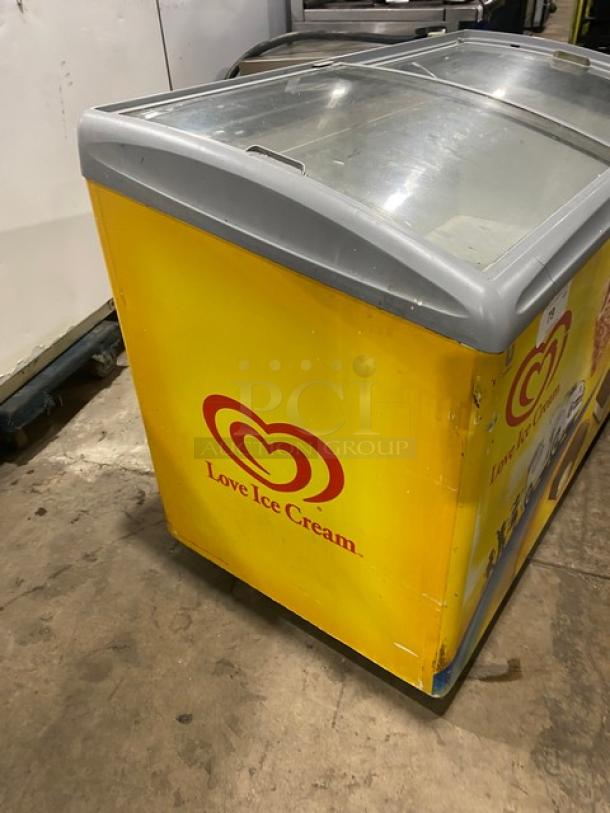 Commercial Curved Top Glass Sliding Door Ice Cream Merchandiser Chest Freezer! On Castors! - Image 2 of 6