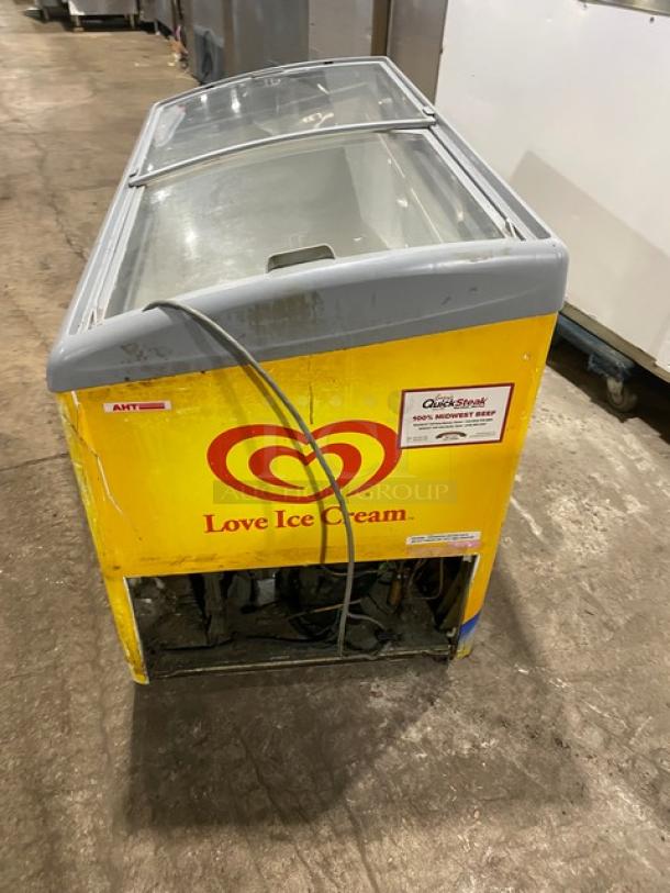 Commercial Curved Top Glass Sliding Door Ice Cream Merchandiser Chest Freezer! On Castors! - Image 3 of 6