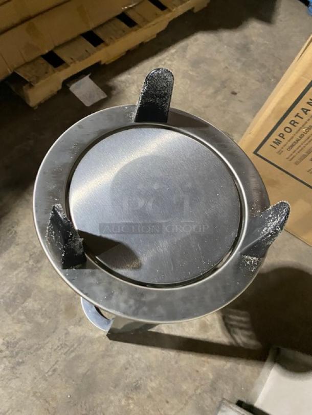 New In The Box! Lakeside Commercial Stainless Steel Unheated Open Drop-In Dish Dispenser! Model: 4009! For 8-1/4" to 9-1/8" Plates! - Image 3 of 6