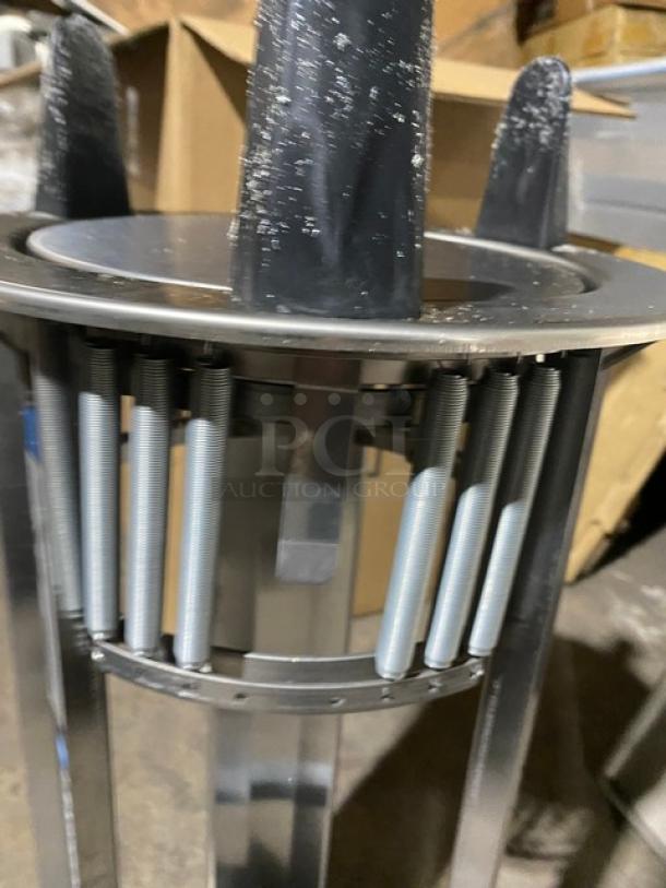 New In The Box! Lakeside Commercial Stainless Steel Unheated Open Drop-In Dish Dispenser! Model: 4009! For 8-1/4" to 9-1/8" Plates! - Image 4 of 6