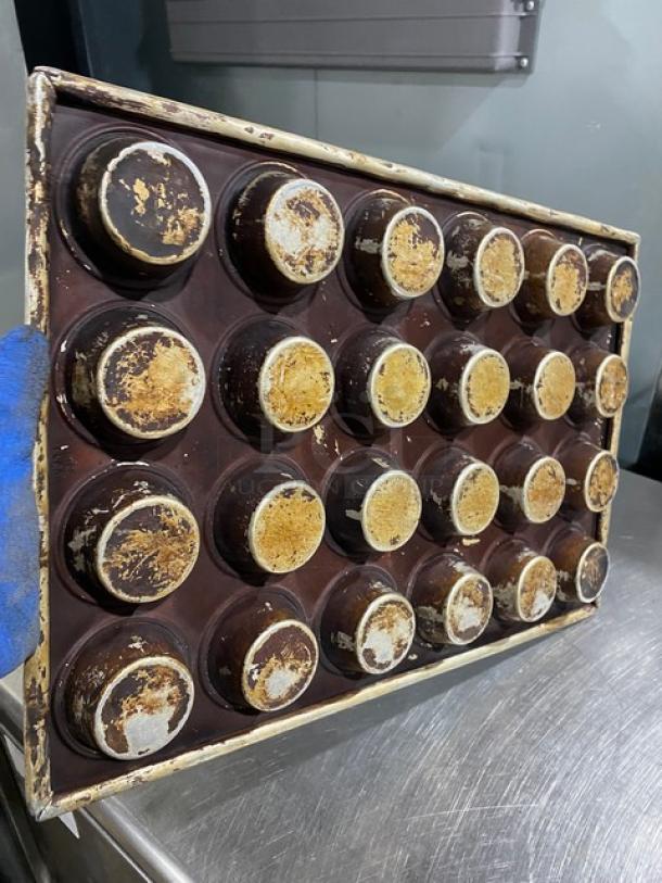 Ekco Commercial 24-Cup Vintage Cupcake/Muffin Pans! 5X Your Bid! - Image 4 of 4