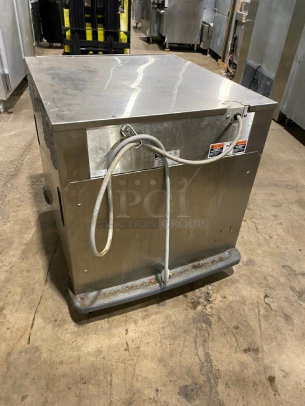 Metro C5 9 Series Commercial Stainless Steel Undercounter Heated Holding & Proofing Cabinet! Model: C593L-SFS-U SN: C59E005633L! 120V! On Casters! Working When Removed! - Image 3 of 8