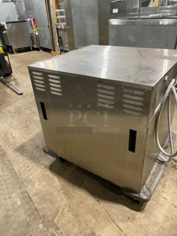 Metro C5 9 Series Commercial Stainless Steel Undercounter Heated Holding & Proofing Cabinet! Model: C593L-SFS-U SN: C59E005633L! 120V! On Casters! Working When Removed! - Image 4 of 8