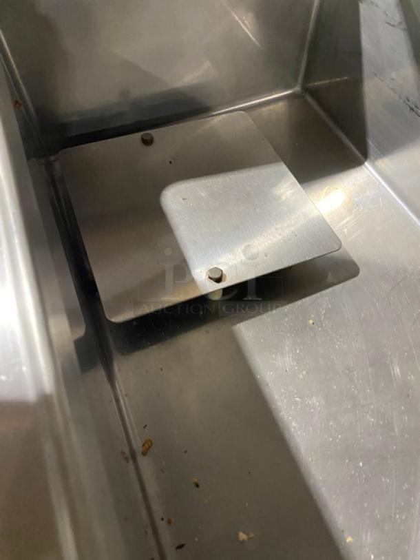 Delfield Commercial Stainless Steel 2 Door Refrigerated Bain Marie Style Mega Top Pizza Prep Table! Model: 18666PT SN: 97840M! 115V 1 Phase! On Casters! - Image 9 of 11