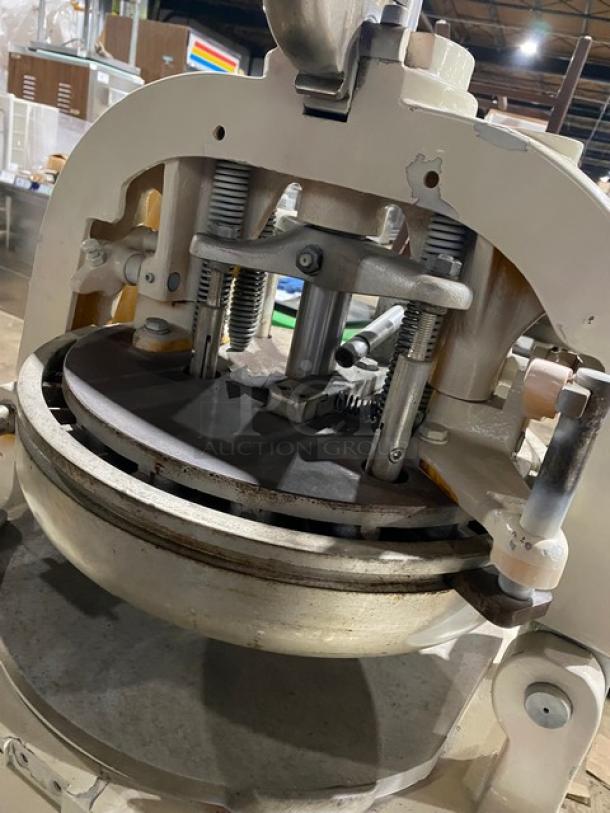Jeremi Commercial Floor Style Electric Powered Semi-Automatic Dough Divider & Rounding Machine! 220/380V! On Casters! - Image 5 of 8